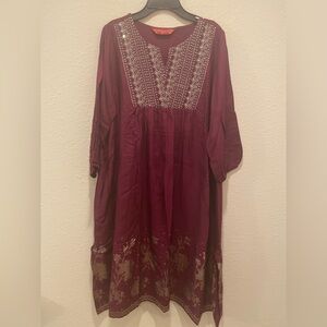Sangria Women's Indian dress with pant size S Purple Made in India